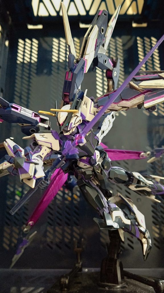 こちらは細い刀身のレイピアタイプ。