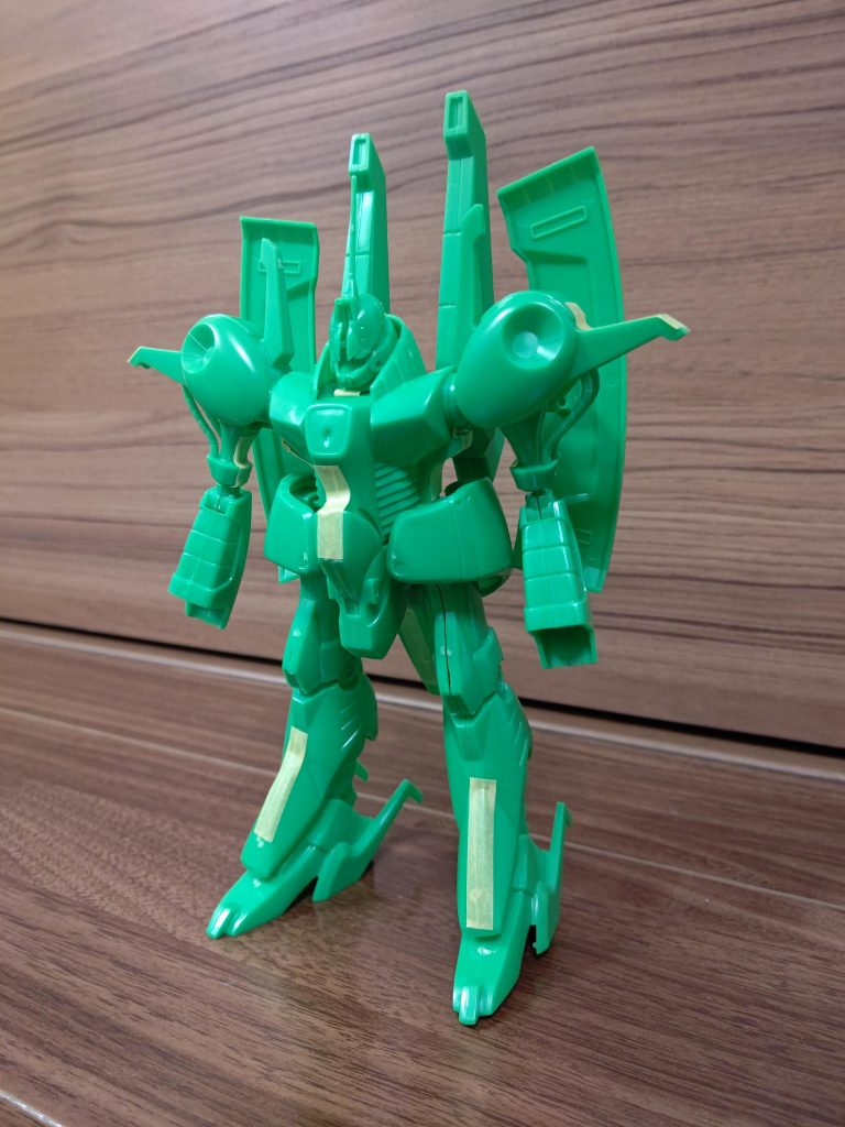 素組みの状態初の旧キットだったので、塗り分けと接着剤使用が前提なのに衝撃を受けました