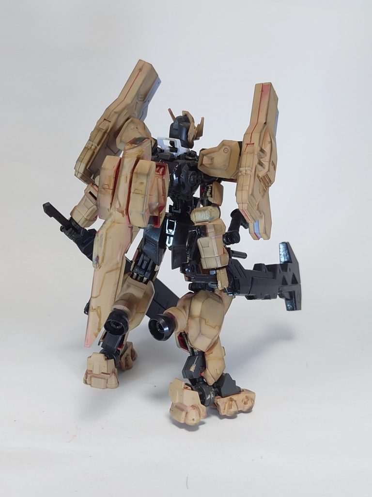 武装は、キット付属のスレッジハンマー、ショットガンに加えて、ノーマルのアスタロトからデモリッションナイフを装備させています。近接武器のスレッジハンマーとデモリッションナイフは、両方ともギミックが付いていてハッタリも効いているのでかなり好きな武器です。