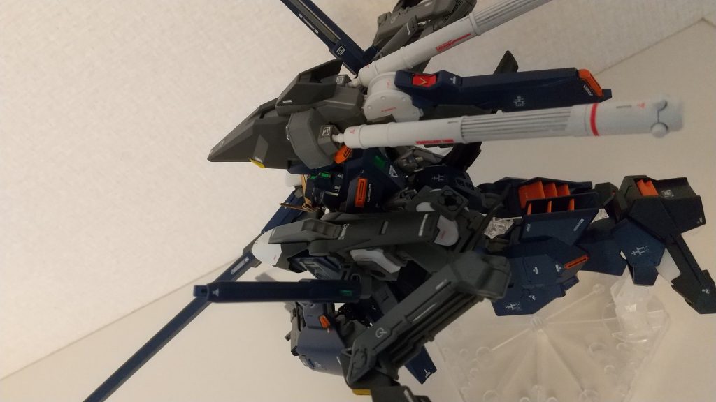 サイコブレードアンテナがカッコいいのに、一番気に入っているのは後ろ姿。全国のプロペラントタンクファンの皆様、ご覧ください！