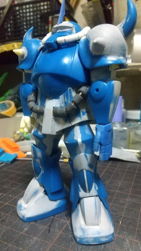 サフ前萌え必要にして最低限の部分工作ですアニメグフは旧キットしかない!