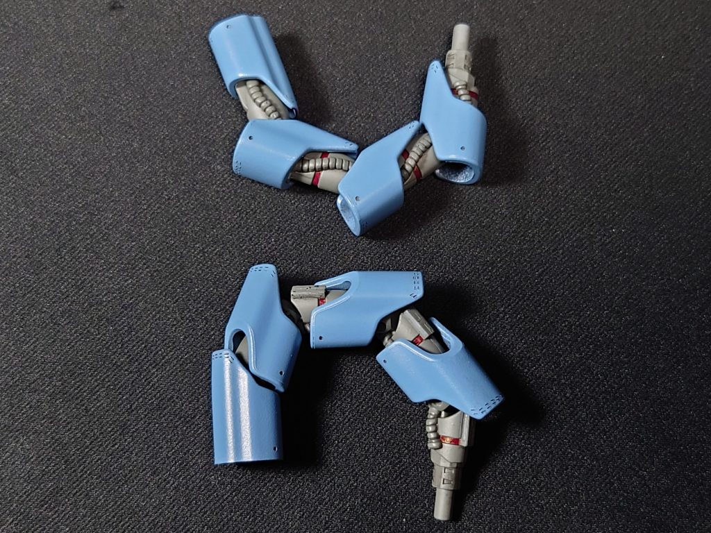 ただ関節は柔らかくなりますが、わりとぐにゃぐにゃなので保持力は無いです。以上、ハイゴッグをより魅力的にする回でした。