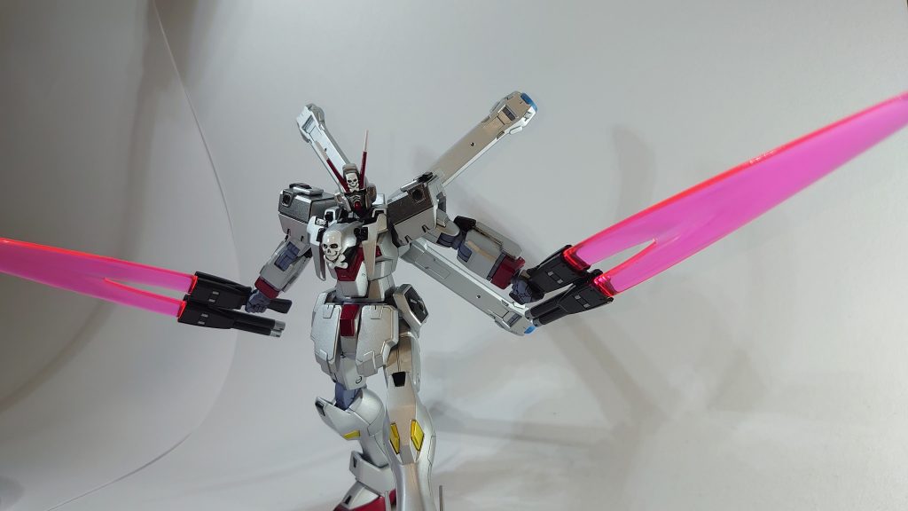 ビームエフェクトパーツも光沢クリアーを吹いてみました!ヌルテカな感じに仕上がりました❤(ӦvӦ。)