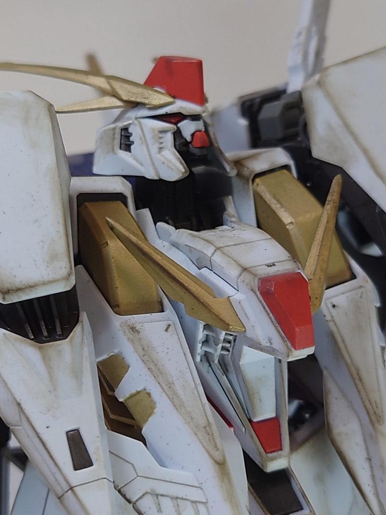 顔は少し削って尖らせたい!と思ったんですが失敗して丸くなっちゃいました………反省します;;