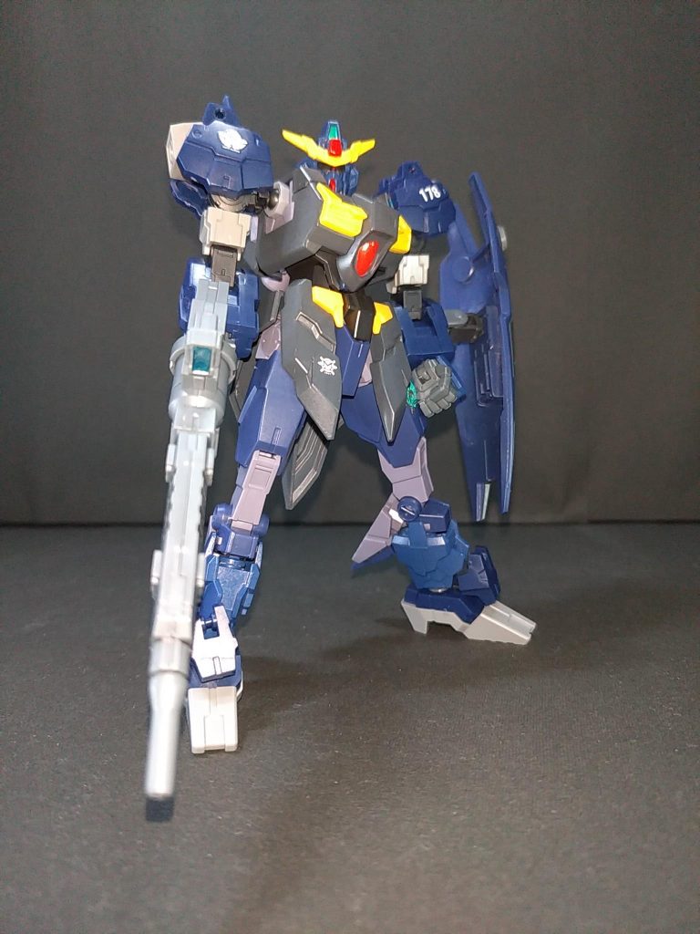 アルスランガンダム製作時使わなかったG-3カラーのコアガンダムIIの頭部使って、モノアイ頭部も作ってみました。