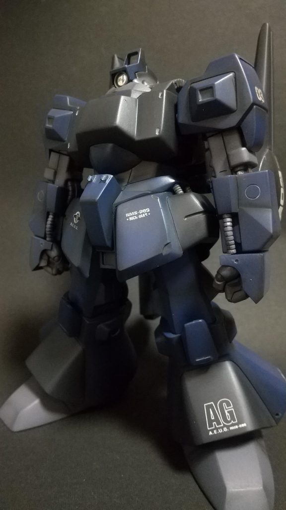 トサカの赤はなんか違和感を覚えていたので塗り間違えではありません、決して。