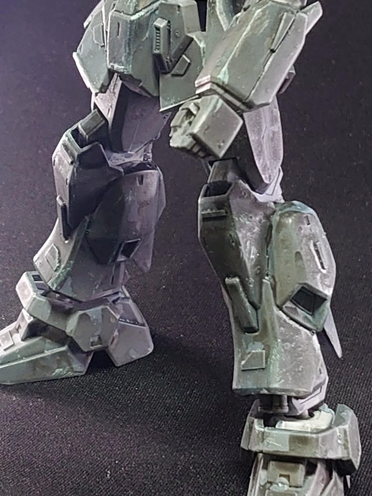 また塗装を目立たせるようにする為プラ板は平面に広く張りつけ、完成した際にも目立たせるように工夫しました。