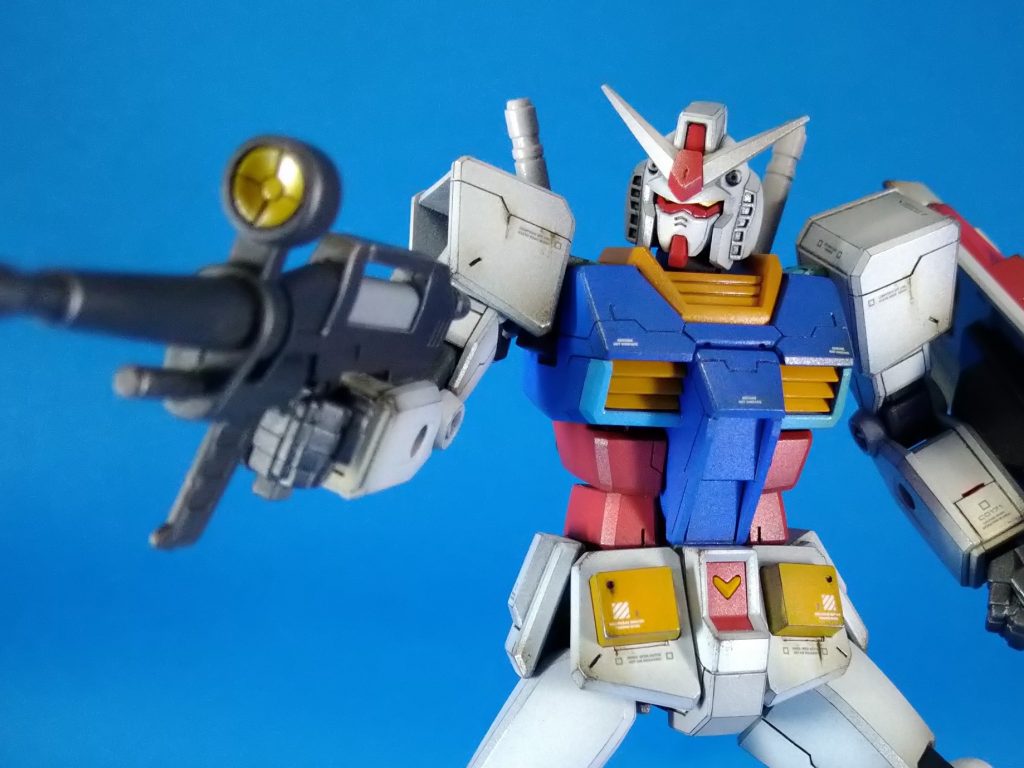 せっかくだから塗装に拘ろうと思い、実験的につや消しパールで仕上げてます。結果、マグネットコーティングされたようなイメージになり、個人的には好みの仕上げになりました！