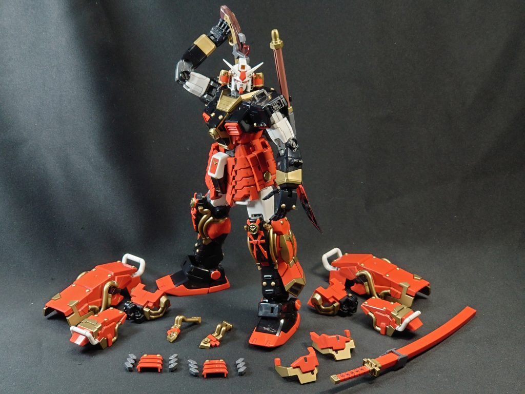 こちらは武者の軽装です。違いとしては、脚ですね。鎧や推進器が着いたままが武者。脚の筋が剥き出しが足軽。あと足軽には重装はありません(当たり前)