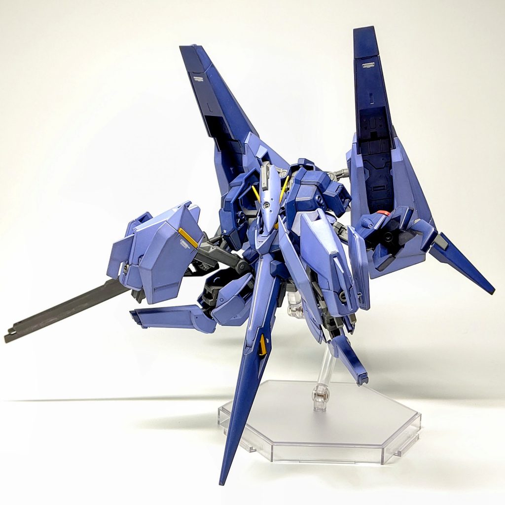 せめて…と足も巨大なクローになるよう、爪先を付けてみましたw( ;゚皿゚)ノシ