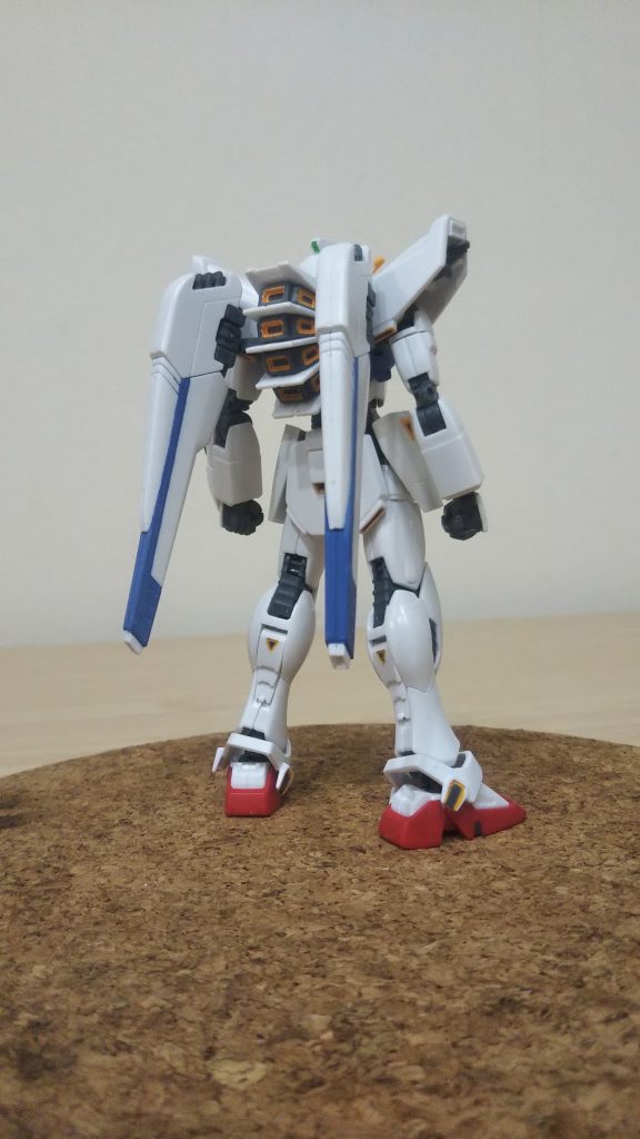 スラスター部分は悪意しか感じませんでした😭これはバンダイからの老眼になった者への挑戦状としか思えません🤨まぁ~スラスターの多いこと💦墨入れと肩の部分のF91の塗装は しないほうがいいかなぁ~と思いしていません 後でするかもしれませんが・・・以上ガンダムF91でした🙇画像では わかりづらいですが結構 部分塗装 頑張りました❗️最後までご覧いただき ありがとうございました❗️ またコメントアドバイスなどあれば頂けると嬉しいです❗️😊