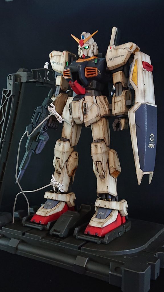 キット付属のカタパルトデッキの上で撮影