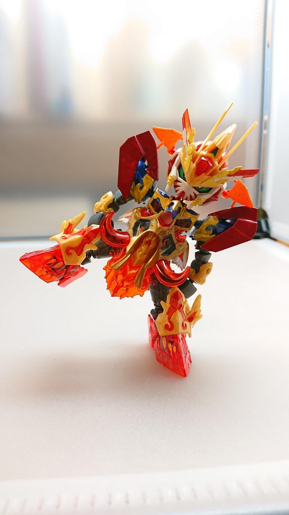 四股踏みのポーズ