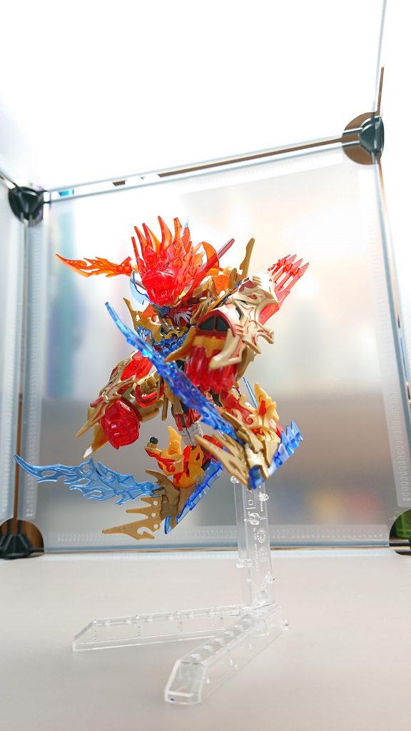 勿論蹴り技も可能しかしパーツの干渉で難しいそして渾然猴王は更なる進化を果たす