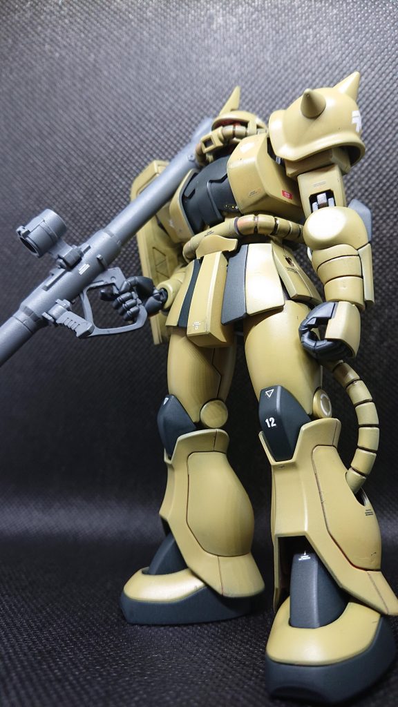 下から煽りです。