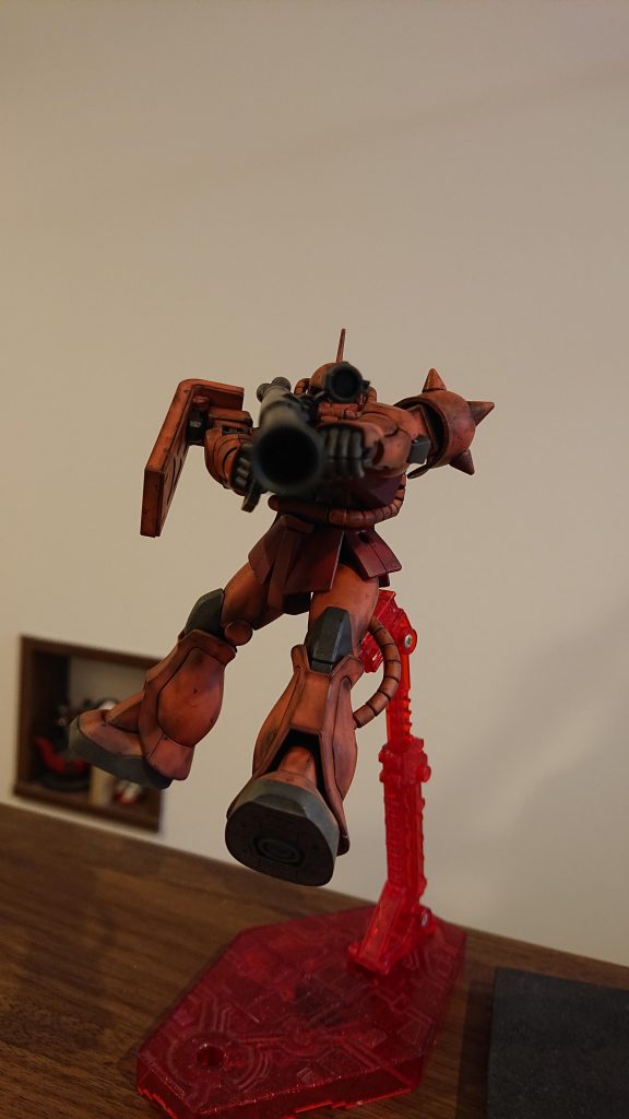 バズーカを構える格好もカッコいいです！