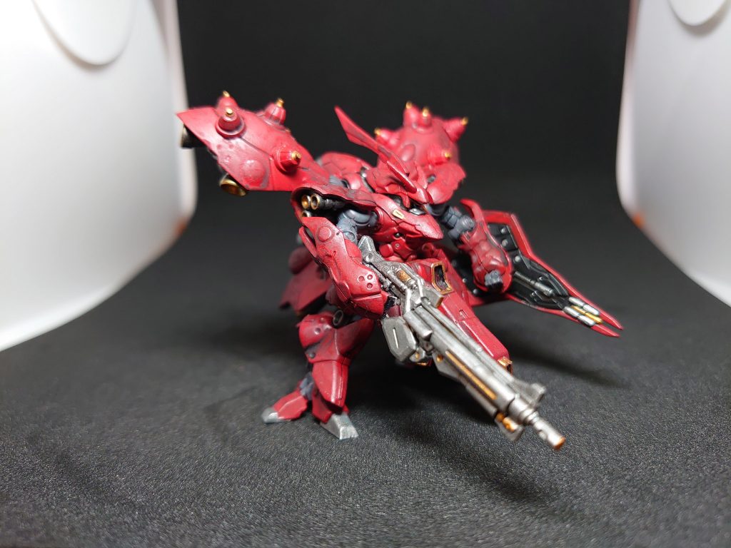 シールドの裏もしっかり塗りました。