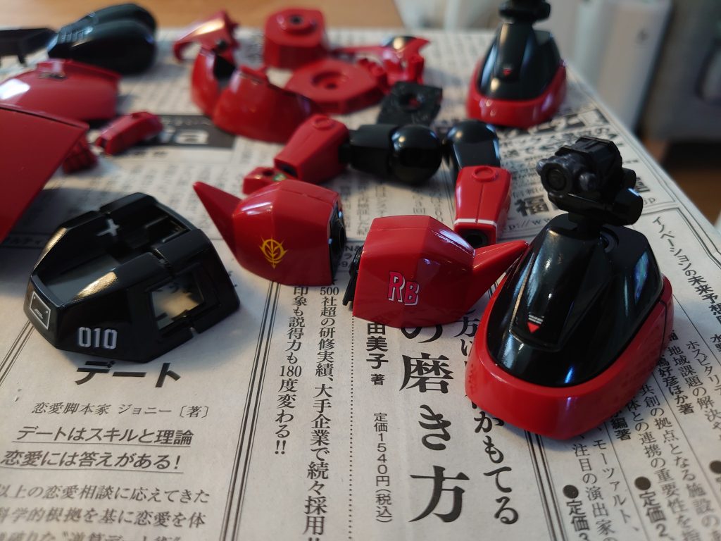 こんなに光るんですよ、成型色でも。