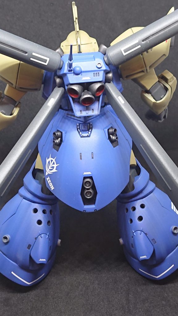 スカートのバーニアはアフターパーツで少し大型化