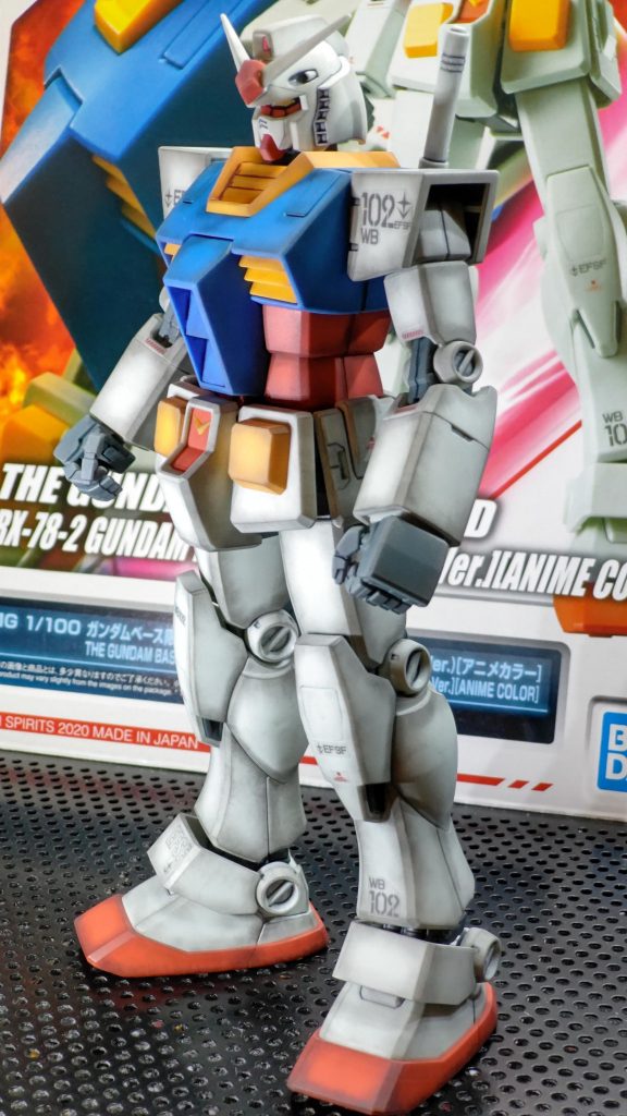 デカールも付属のテフロンシールしか貼ってないです。