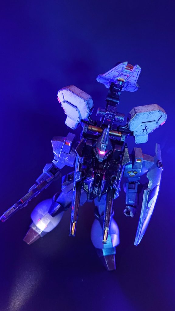 宇宙空間を飛行しているイメージで撮ってみました🤳🚀※実際にはただ上から撮っただけなんですが、なんとなくそれっぽくないですか?🤭