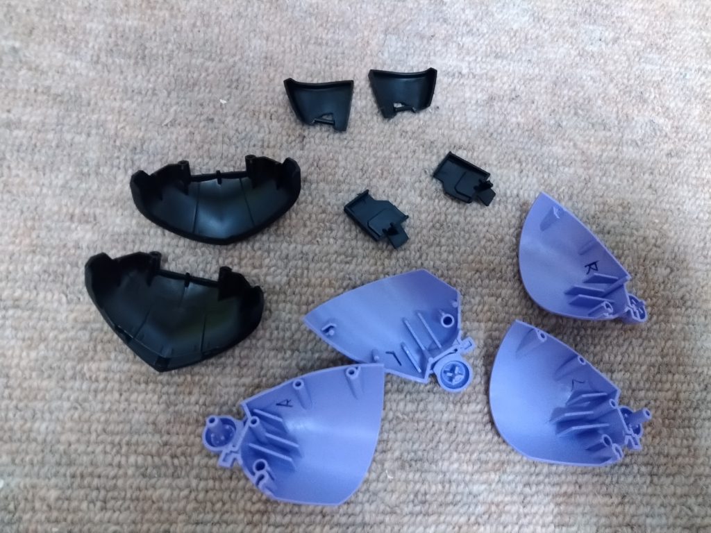 この部位を3層塗装しました。シルバー→クールホワイト→レッド