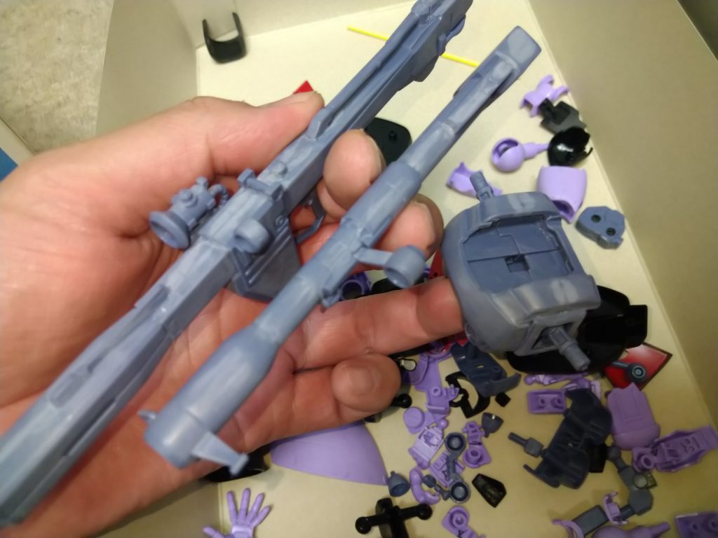 武器の合わせ目処理が思った以上に手間かかりました