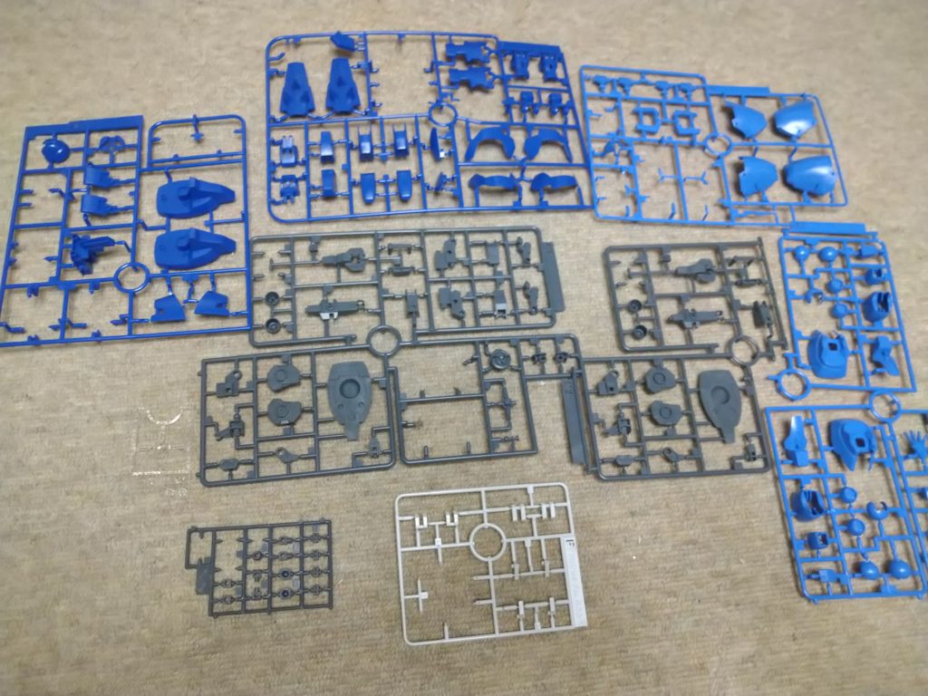 ボディだけ少し組んでいましたが、結局1からやり直しになりましたね。