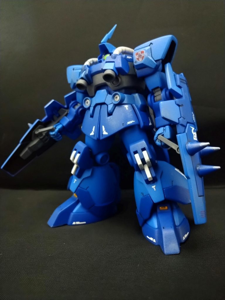 多目的シールド装備。針先端はシャインシルバーでドライブラシ