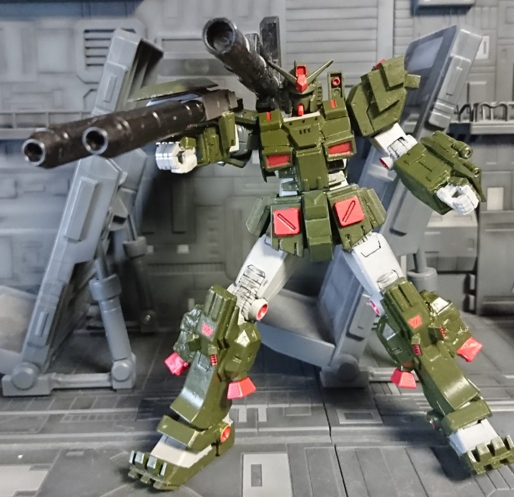 キャノンはコトブキヤのバズーカに変更して大型化