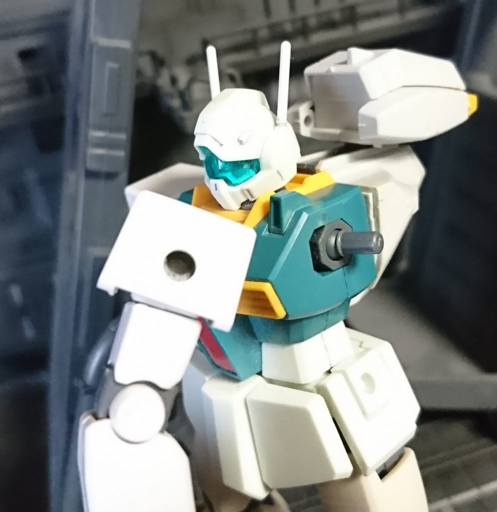 HGUCガンダムの腕接続は30MMのOPセットにあったジョイントこの胴体のボールジョイント径がバンダイ独特なんでボールデンアームズとかにも同じのなくて入れておいて欲しかった・・・ 