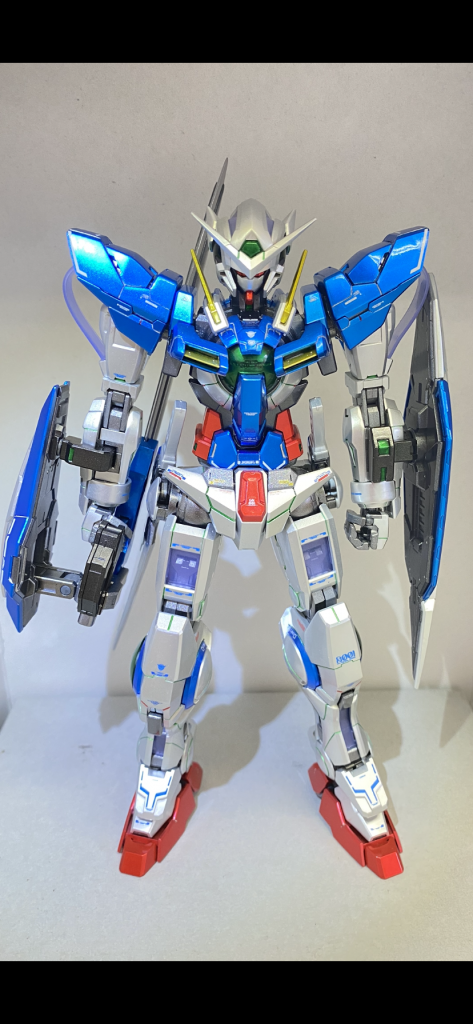 首を0.9ミリ延長して、肩と腰に筋彫りをして、モールドを増やしました。筋彫りは、Googleで検索してパクりました。