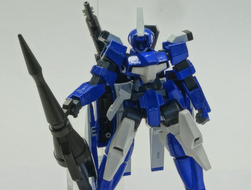 　機体名の「リッター」は、ドイツ語で「騎士」という意味だそうです。槍装備のコイツにはぴったりだ、ということでクランシェリッターと名付けました。背中に装備したブースターユニットも、マントに見えなくもないですし、騎士っぽさに一役買ってくれているかなと．．．。