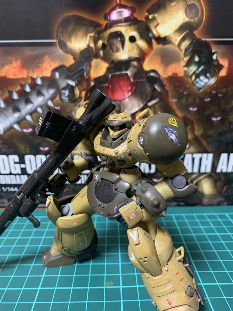 色々とミスが目立ち荒い出来ですが、ノーズアートが好きでザクレディのデカールを使いたかったので満足してます笑