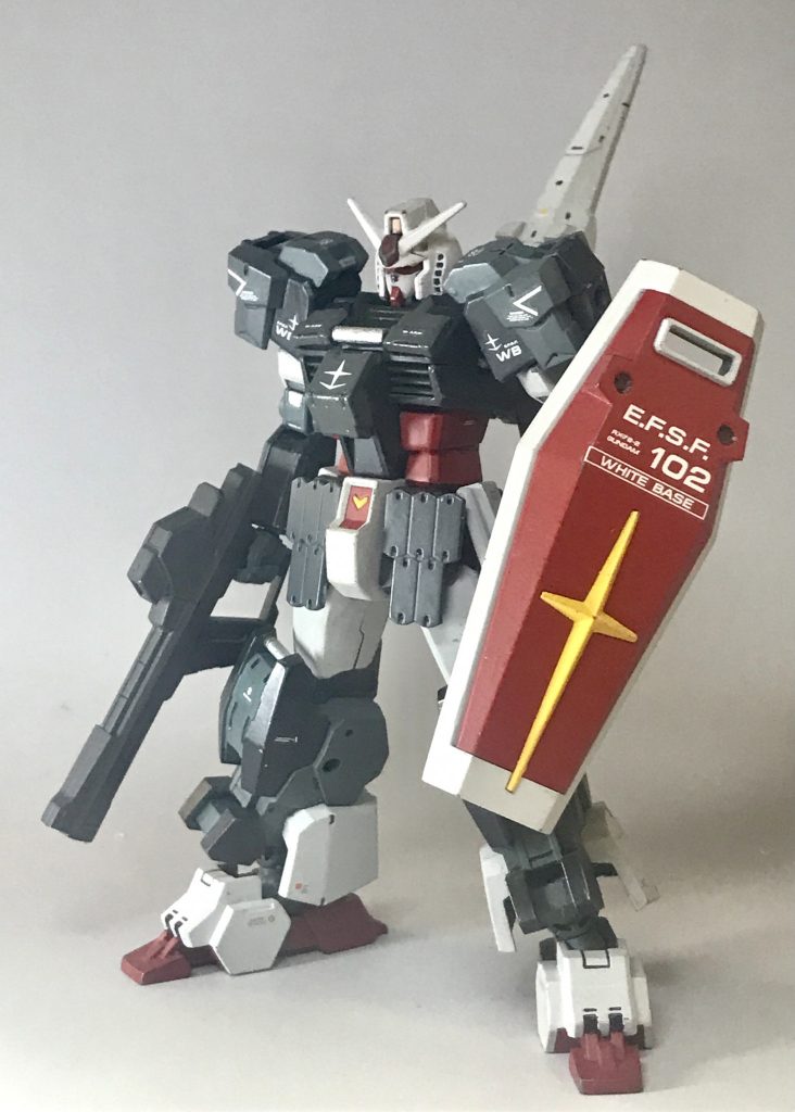 EGガンダム•サーティ武装と装甲をある程度外した軽装モード