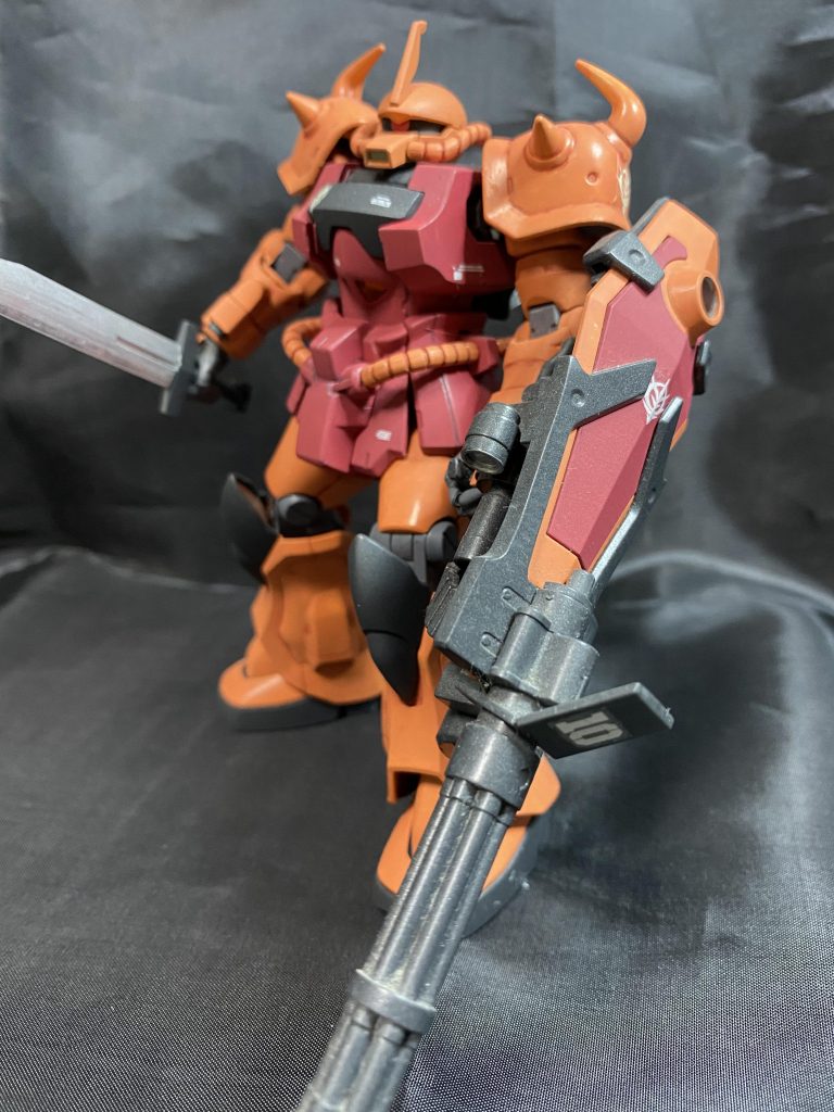 左から!ガトリングシールドでかいな!