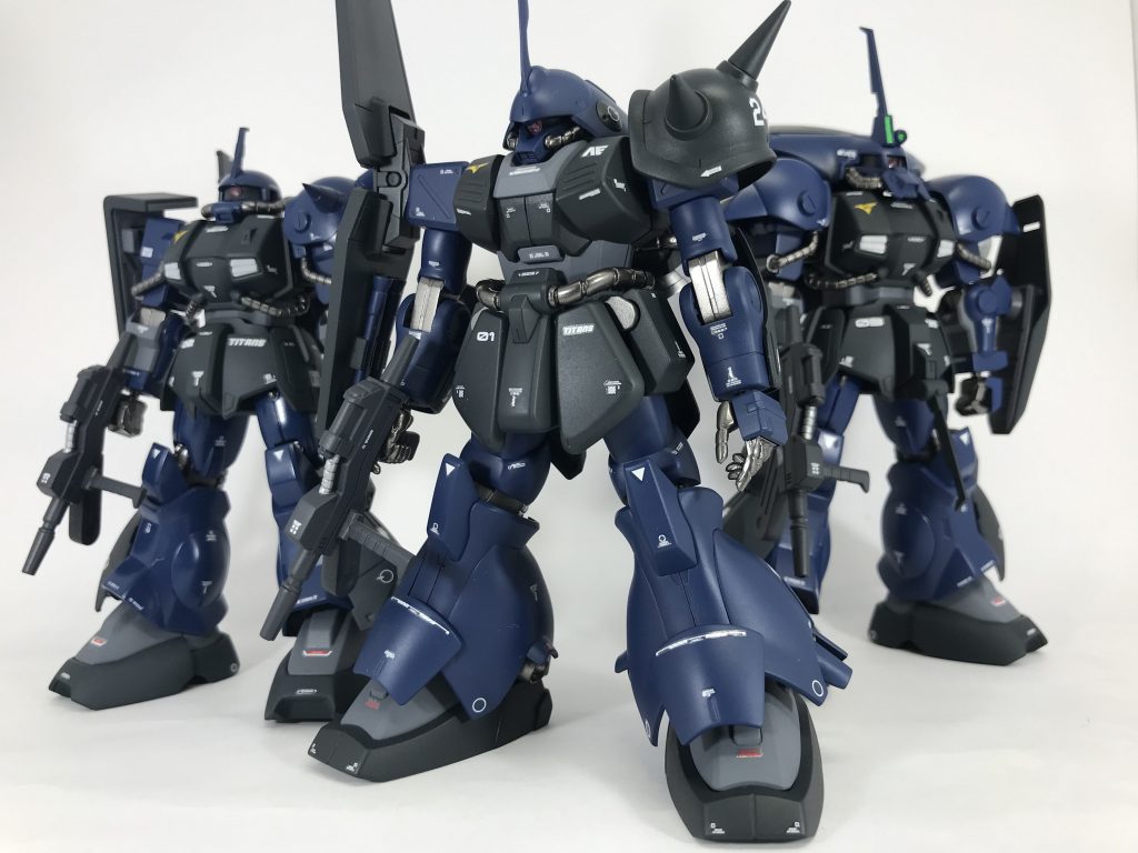 集合写真。今回のカラーパターンが自分的にはツボにハマり、暫くはこのカラーでティターンズ系を作り込みたいと考えてます。