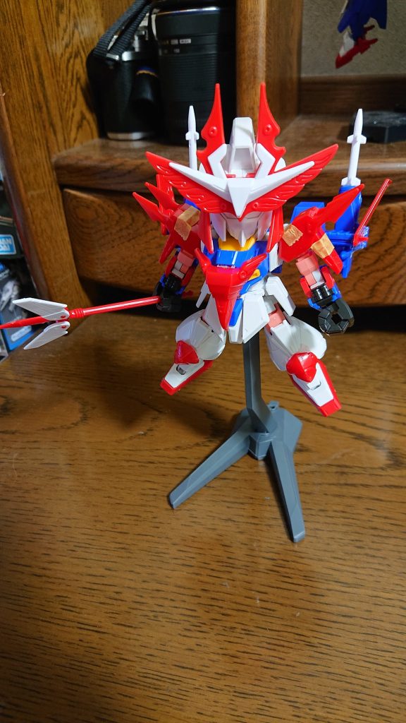 塗装前の写真です。頑星刃本体を切り刻んでそのままゼータに移植しています。