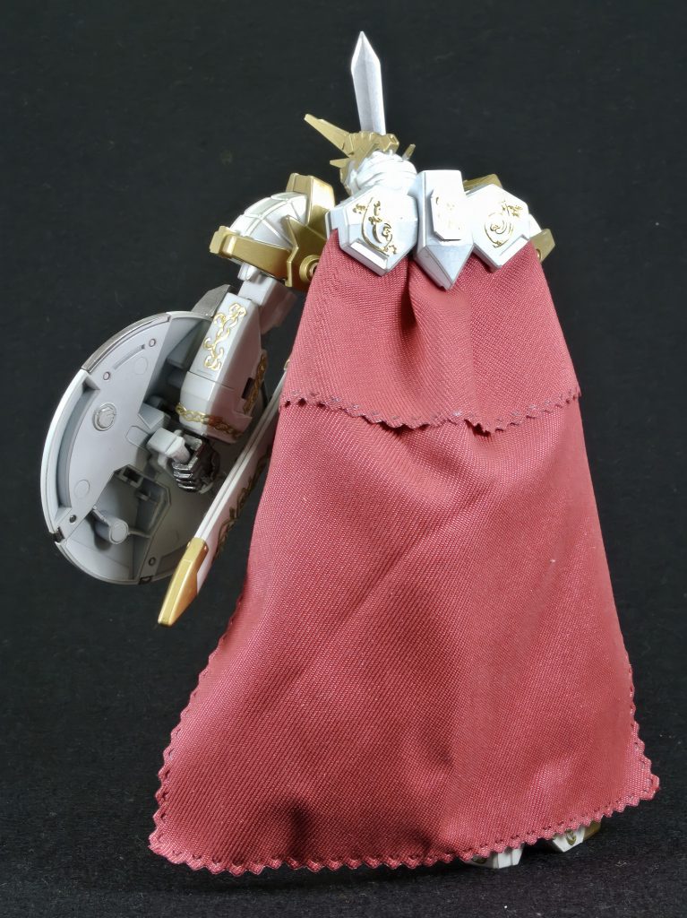 背面からマントはサービスで貰える眼鏡市場のメガネ拭きです。