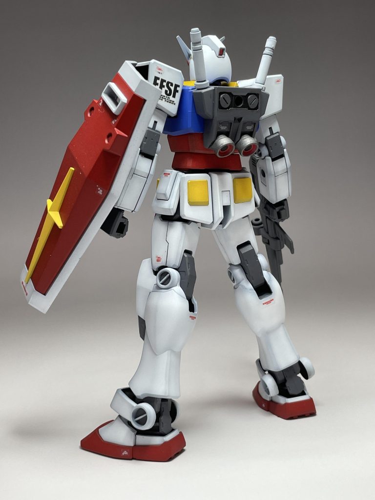 エントリーグレードくらいシンプルなキットだと、意外に映える塗装方法でした。いつかこの手法を使う日が来るかわかりませんが、いい練習になりました。