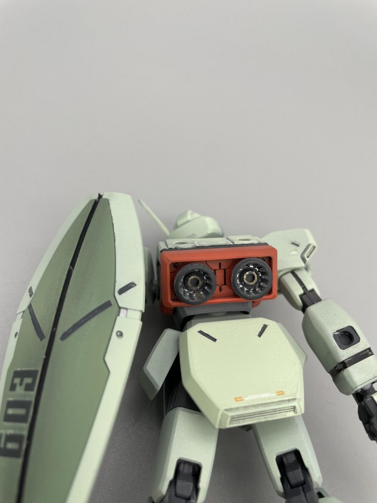 スラスター内部のモールドは金銀のエナメルで塗装してみました。焼け塗装にもチャレンジしてみたいところです。