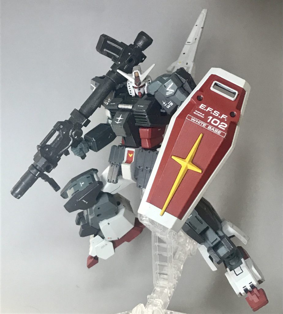 ロケットバズーカスタンダードな実弾兵器