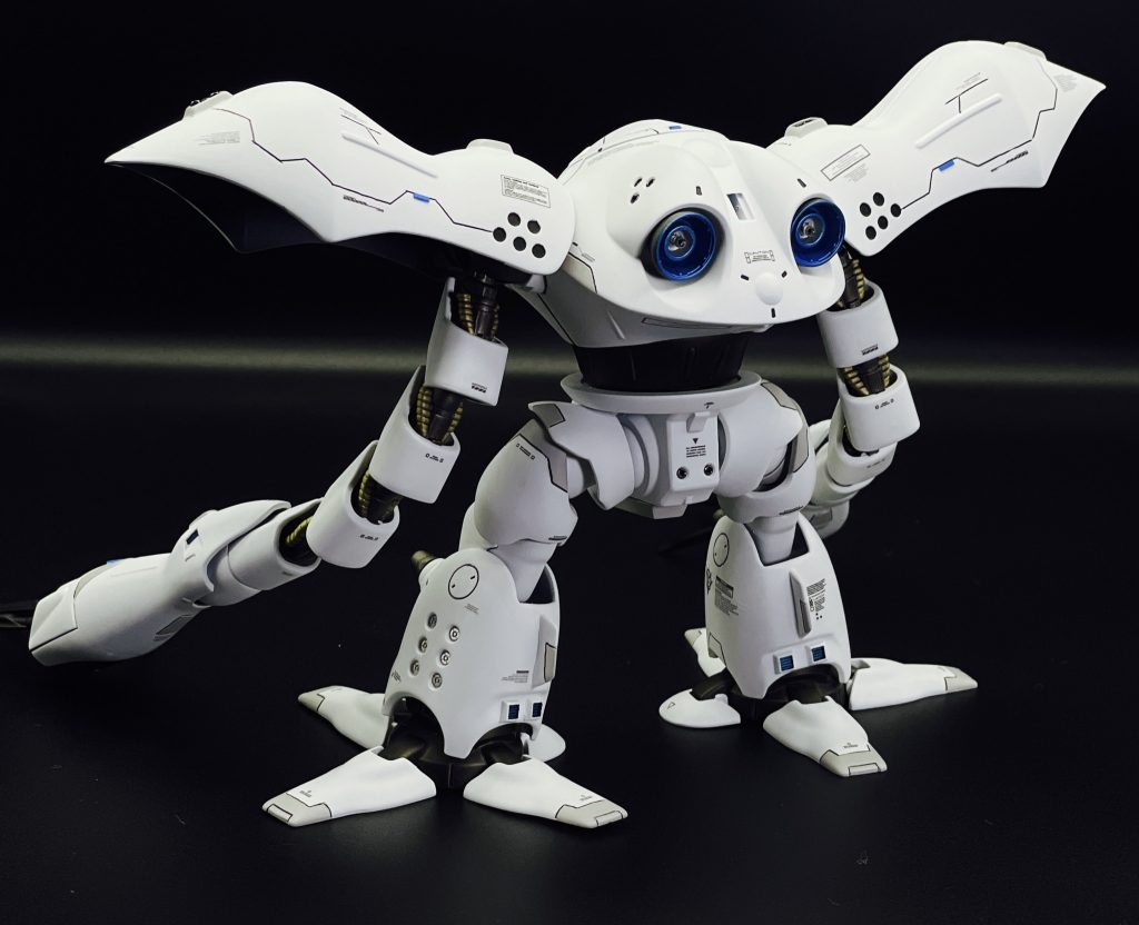 背面ショット。腕パイプのゴールドがチラ見。