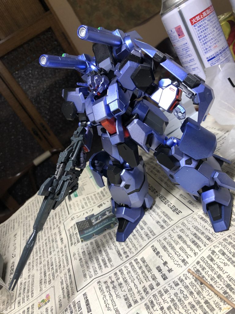 キャノンパック装備。元ネタはル・クルーゼさんの作品からです。