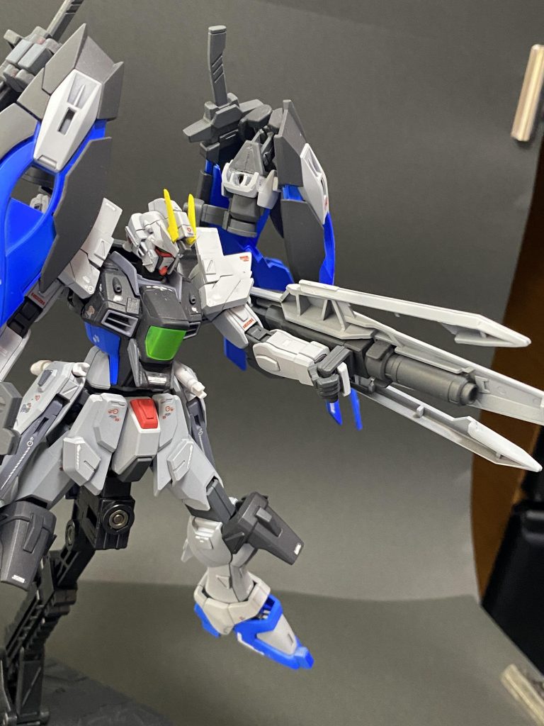 ビームキャノンシールド裏にある大型のビーム兵装