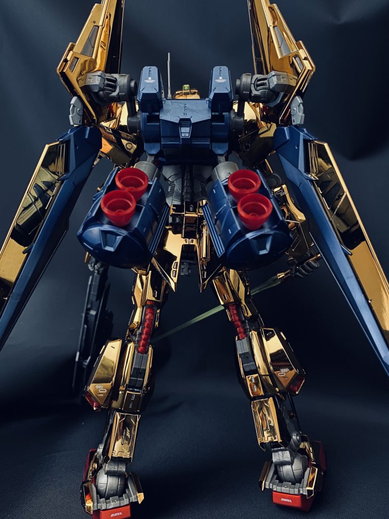 最後は後ろですが、バーニア、足元、ランドセルのヒケ…気に食わないですが、そのままでも素晴らしいキットだったので良しとします٩( ᐛ )و←また今度コソコソやります笑