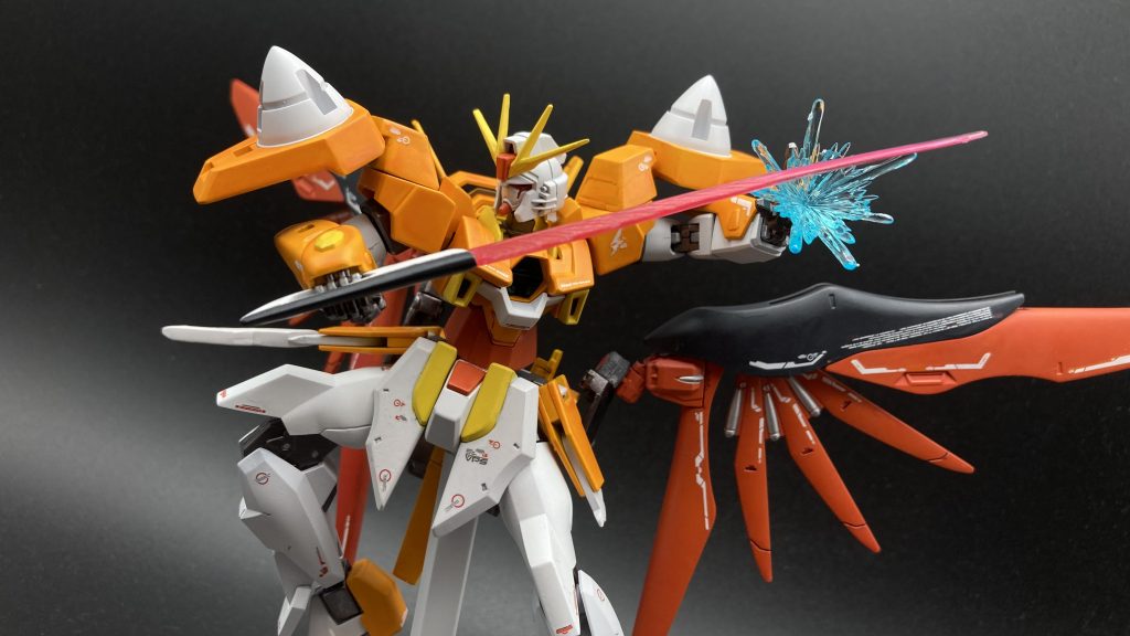 メイン写真の黒背景Ver.です本当は光の翼エフェクトをつけて撮影したかったのですが、重量に負けてポージング保持が出来なかったので断念…