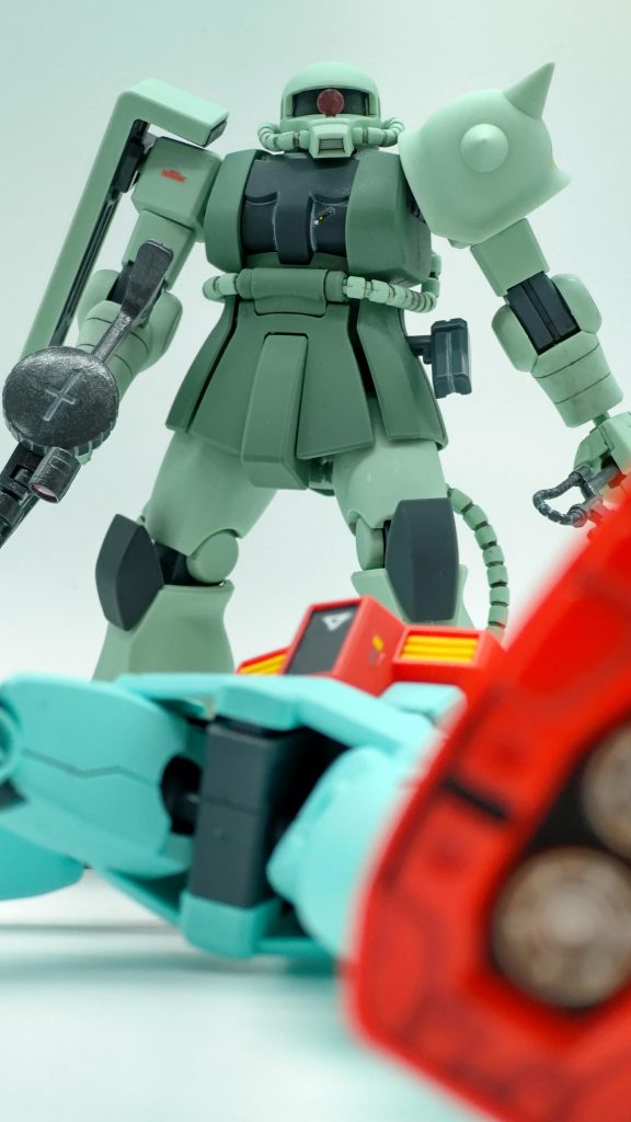 組みやすく合わせ目消しや改造の練習にも良く、ちょうどいい…を体現したガンプラです。