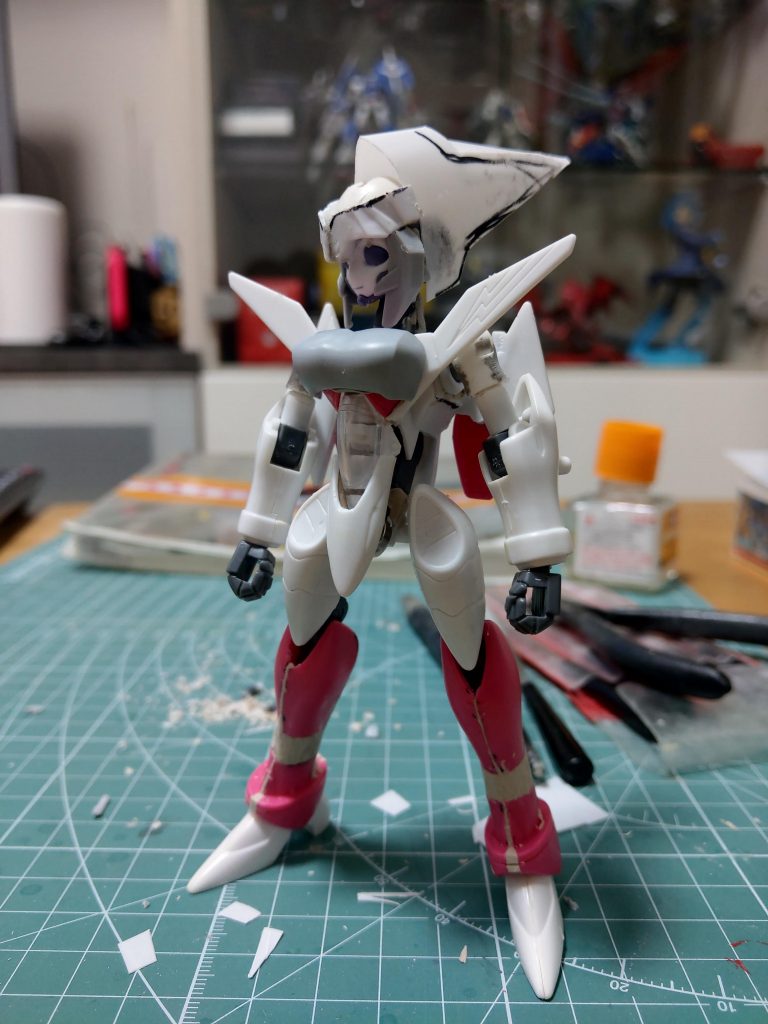 お胸はメイさんの余剰パーツ。まだモビルドール成分が強い。