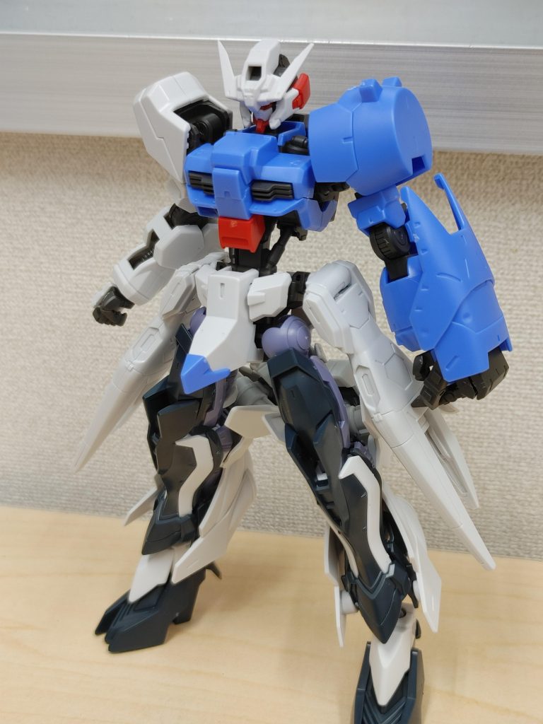 仮組状態。最初はローブバスターライフル要らないかなって思ってました。